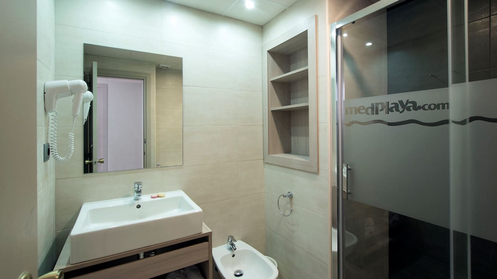 rooms-apartment-2-or-4-pax