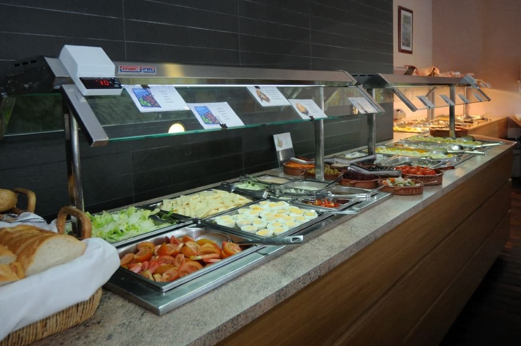 restaurants-buffet-restaurant