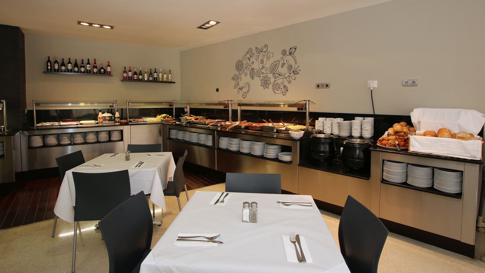 restaurants-buffet-restaurant