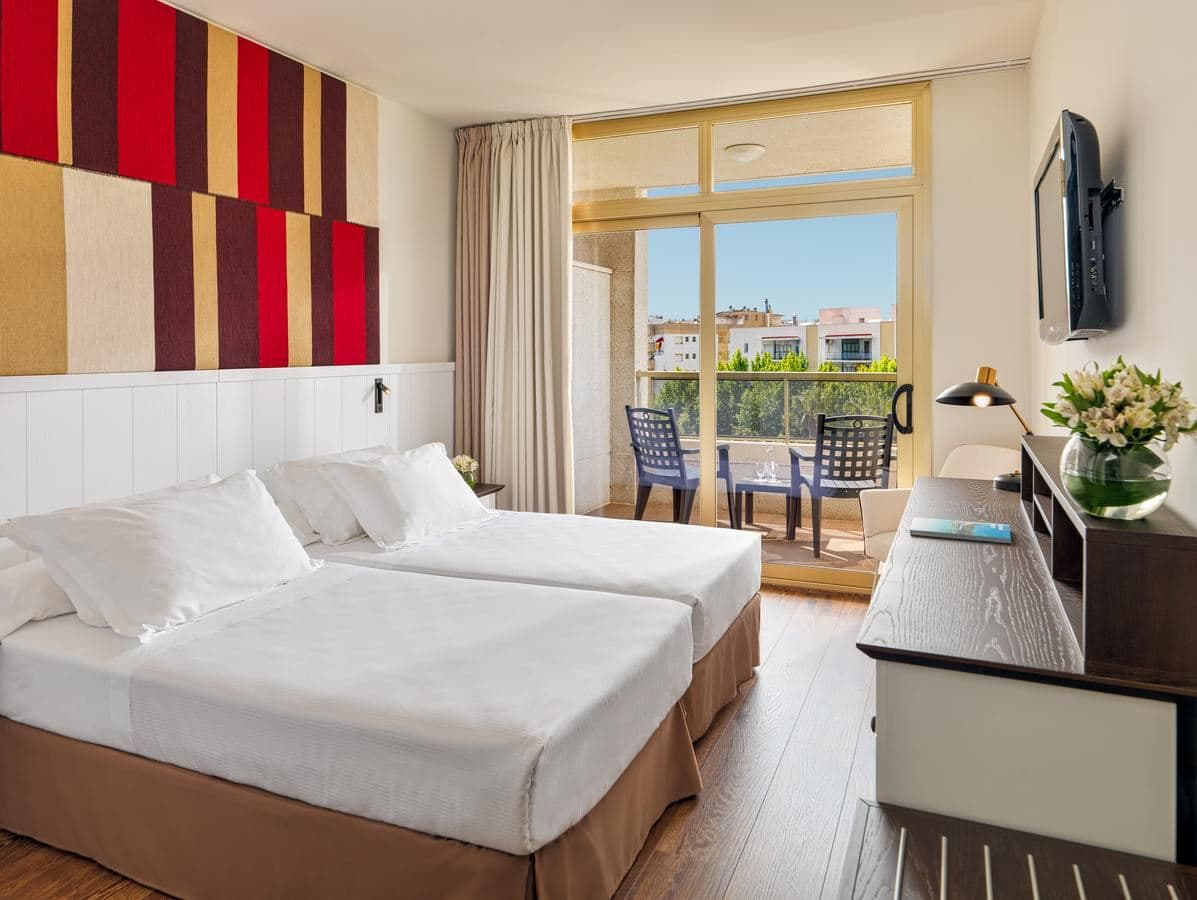 rooms-double-standard-room-balcony-or-terrace