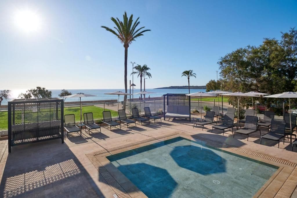 pools-outdoor-pool