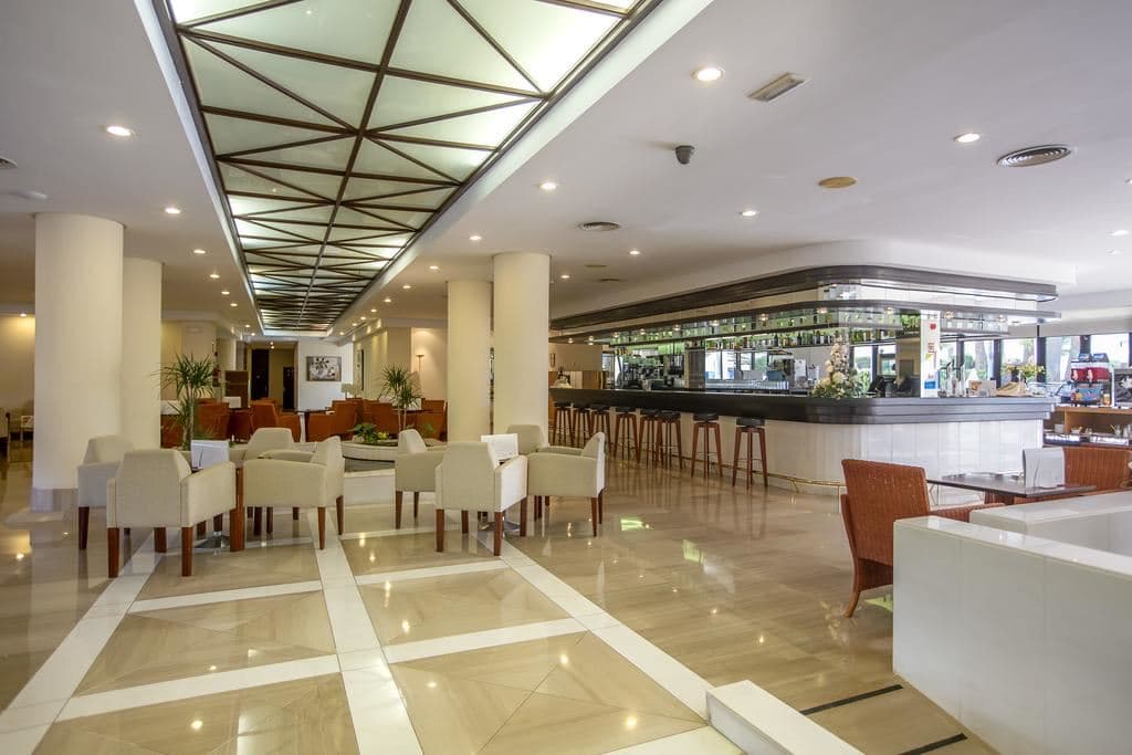 bars-main-bar