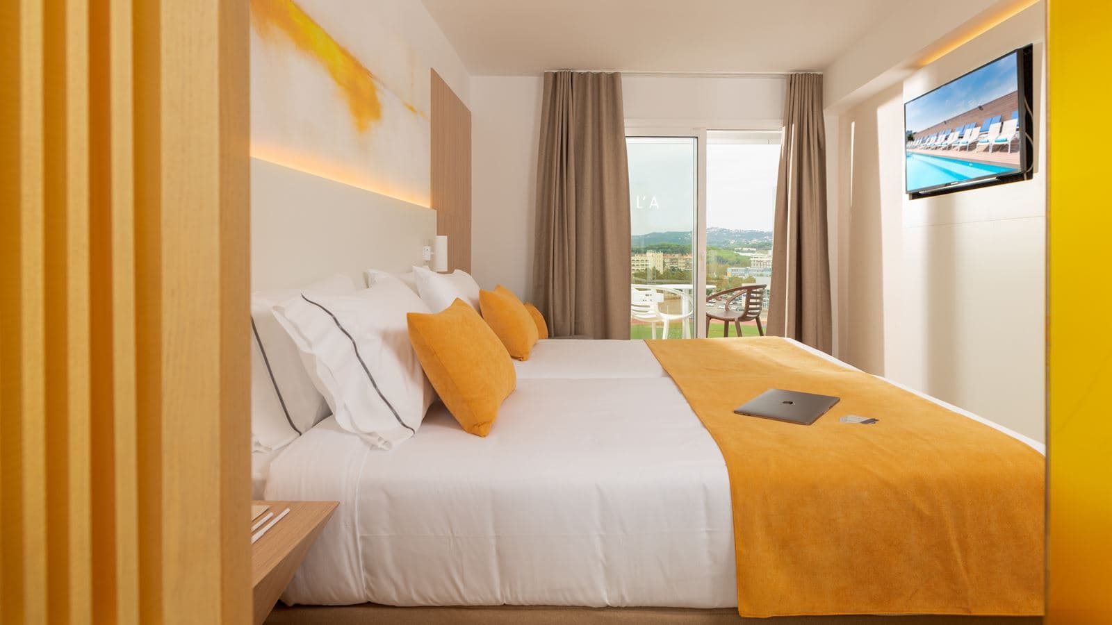 rooms-standard-room
