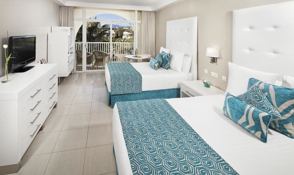 rooms-double-the-level-garden-view-terrace