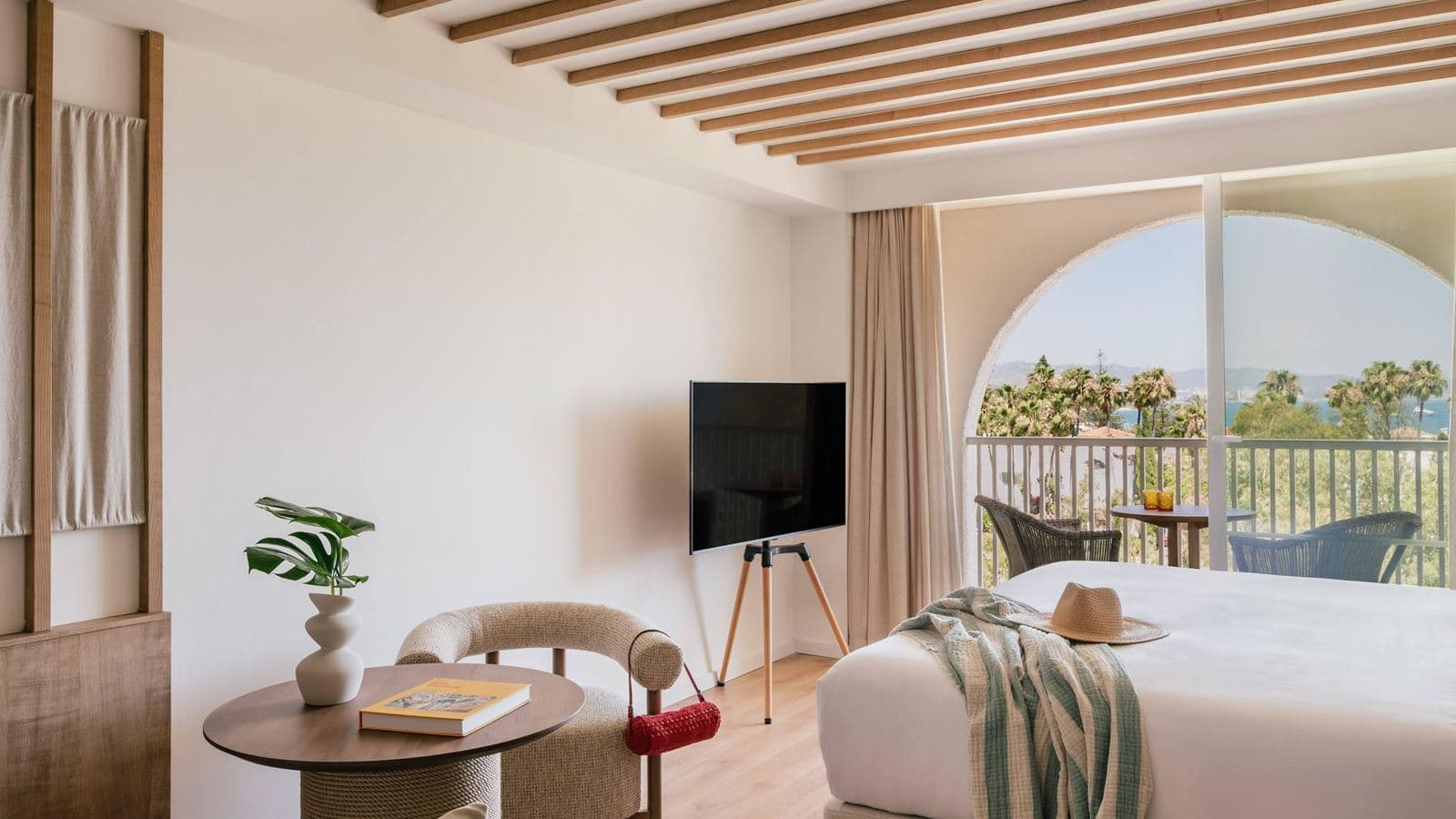 rooms-junior-suite-extra-me+