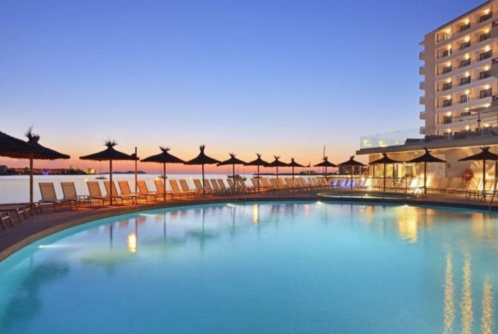 pools-outdoor-pool