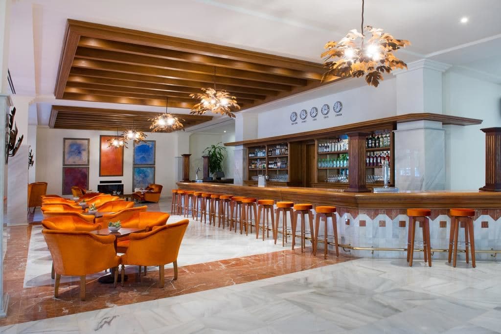 bars-lobby-bar