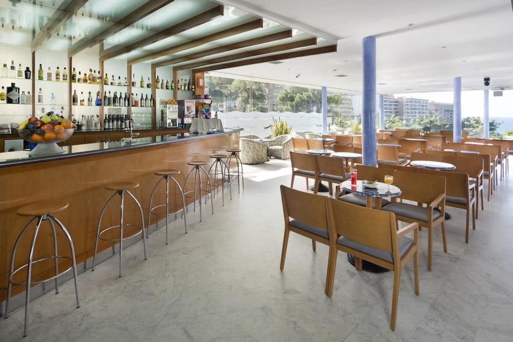 bars-main-bar