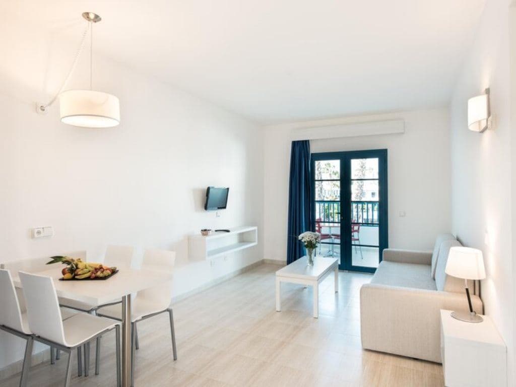 rooms-a1cm-apartment-premium-family--2-units-connected