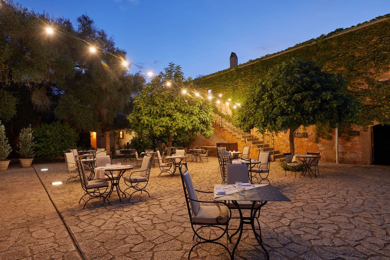 restaurants-