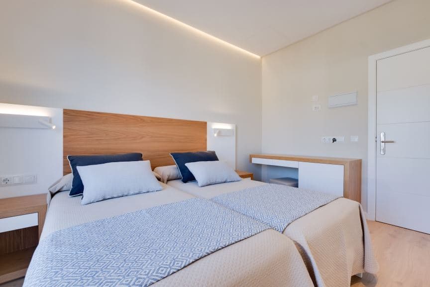 rooms-double-superior-with-balcony