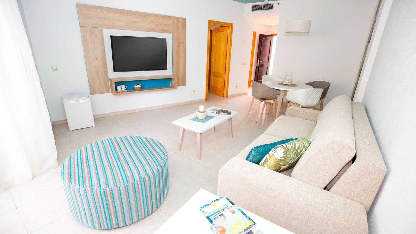 rooms-suite-golf-view-balcony-or-terrace