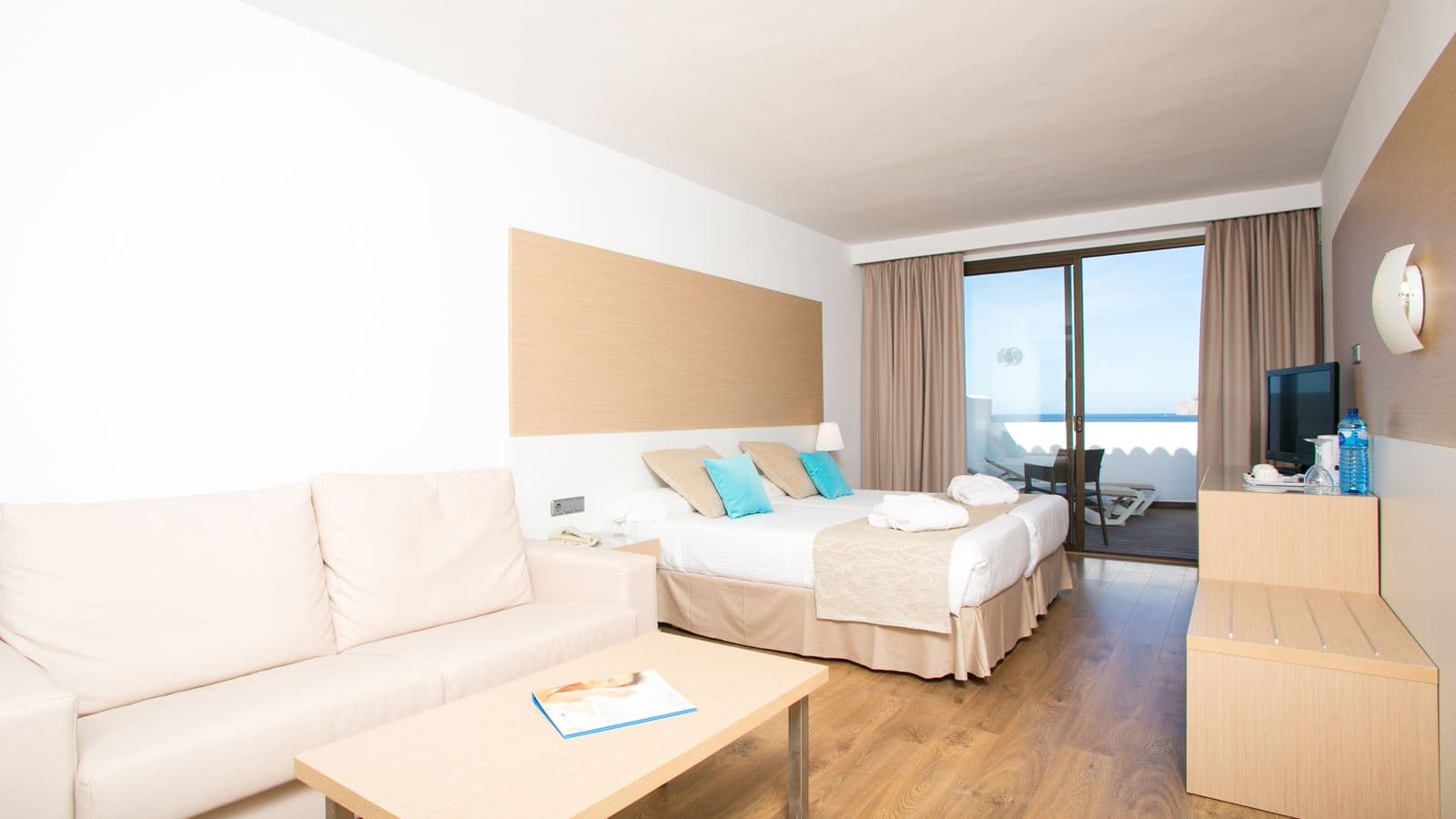 rooms-twin-premium-sea-view