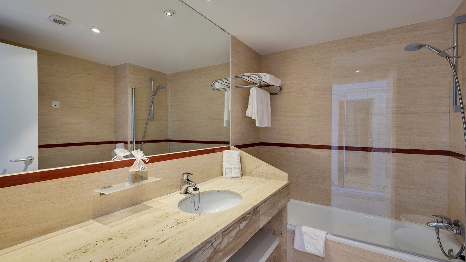 rooms-superior-room-balcony-or-terrace