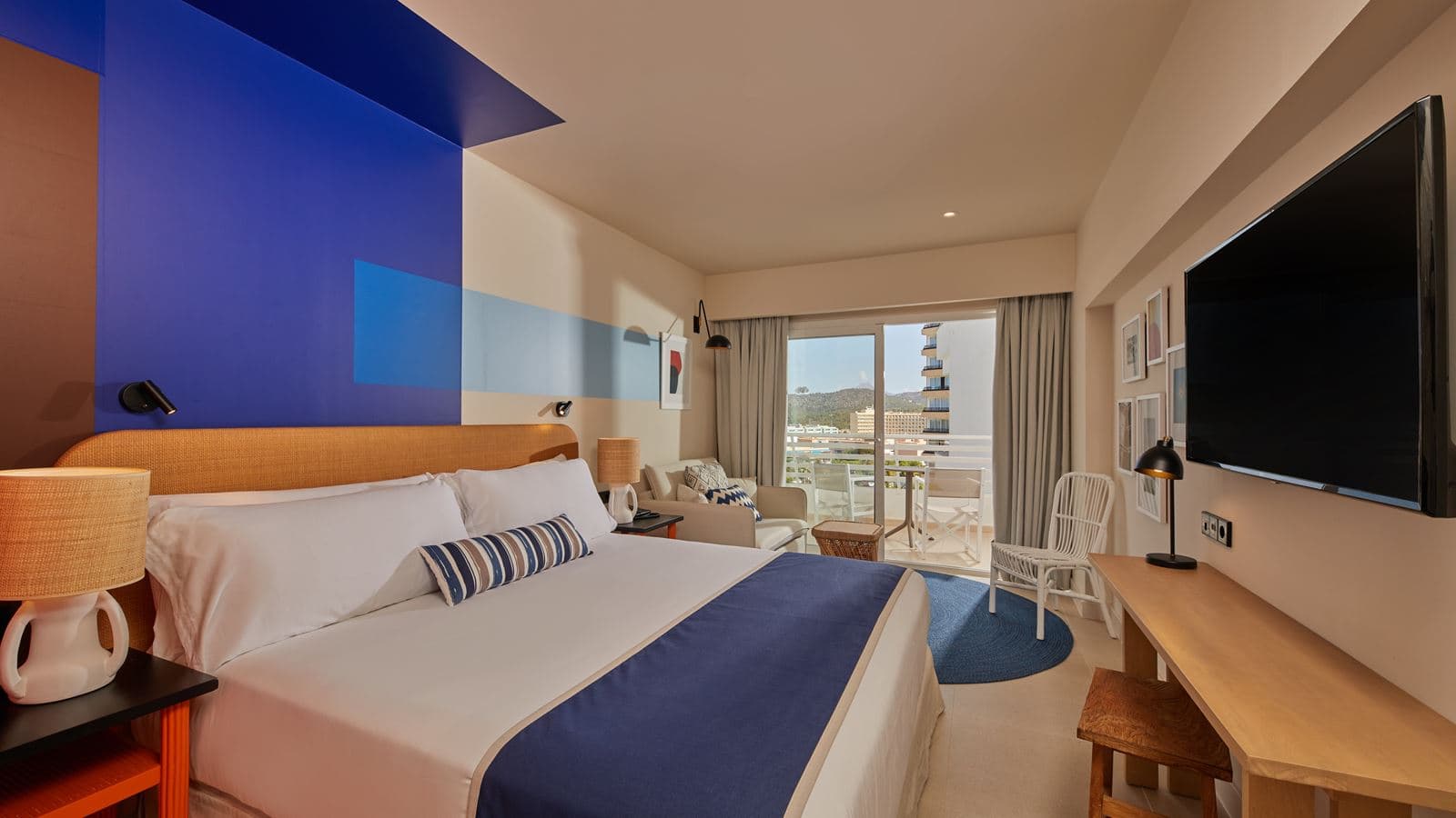 rooms-double-premium-room-balcony-or-terrace