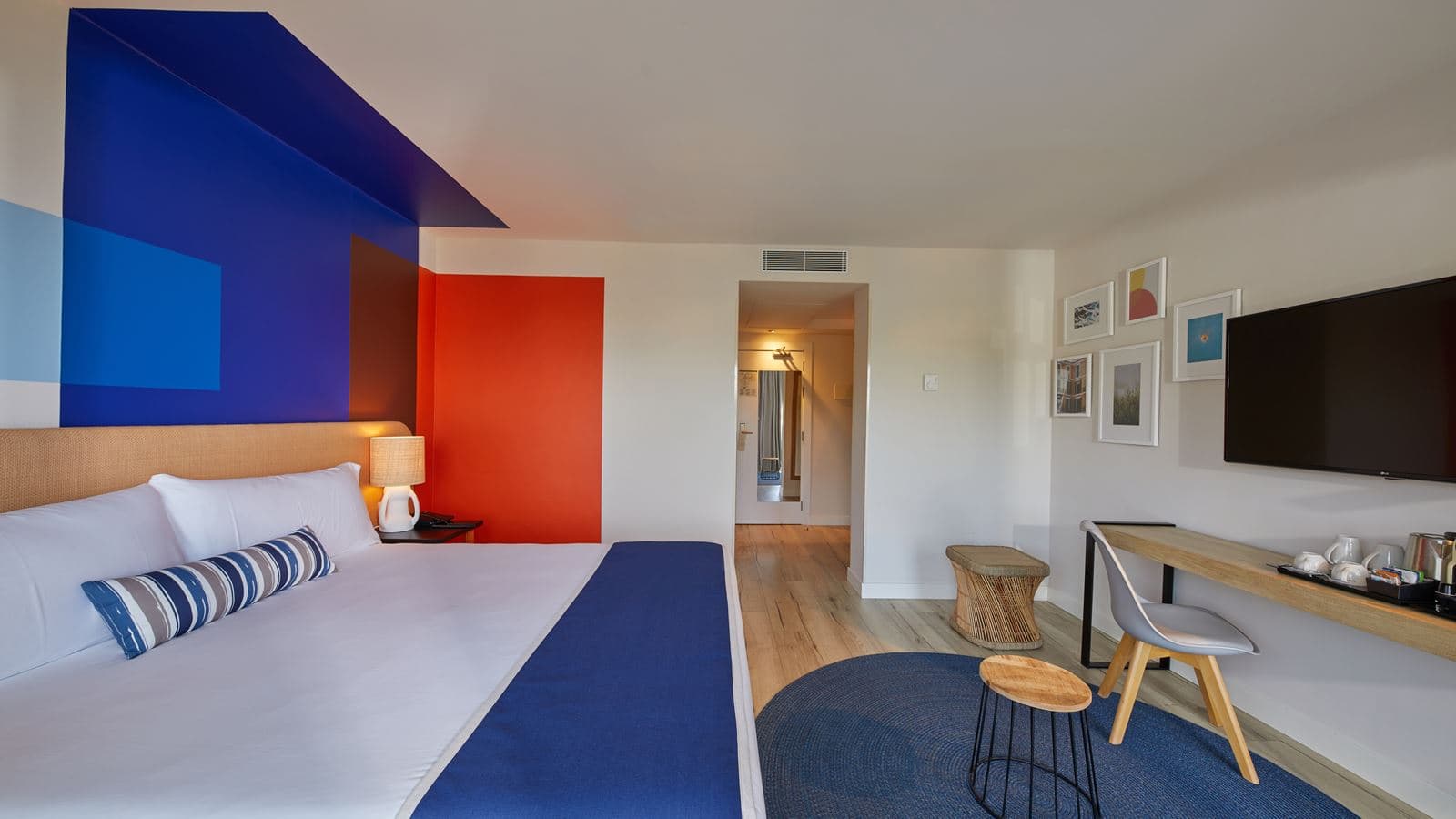 rooms-double--frontal-sea-view-balcony-or-terrace