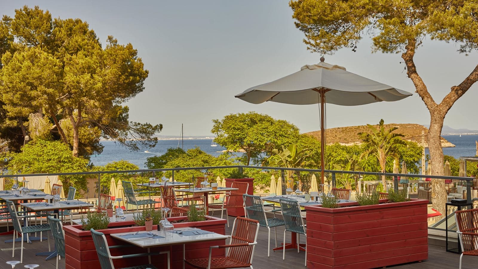 restaurants-world-cafe