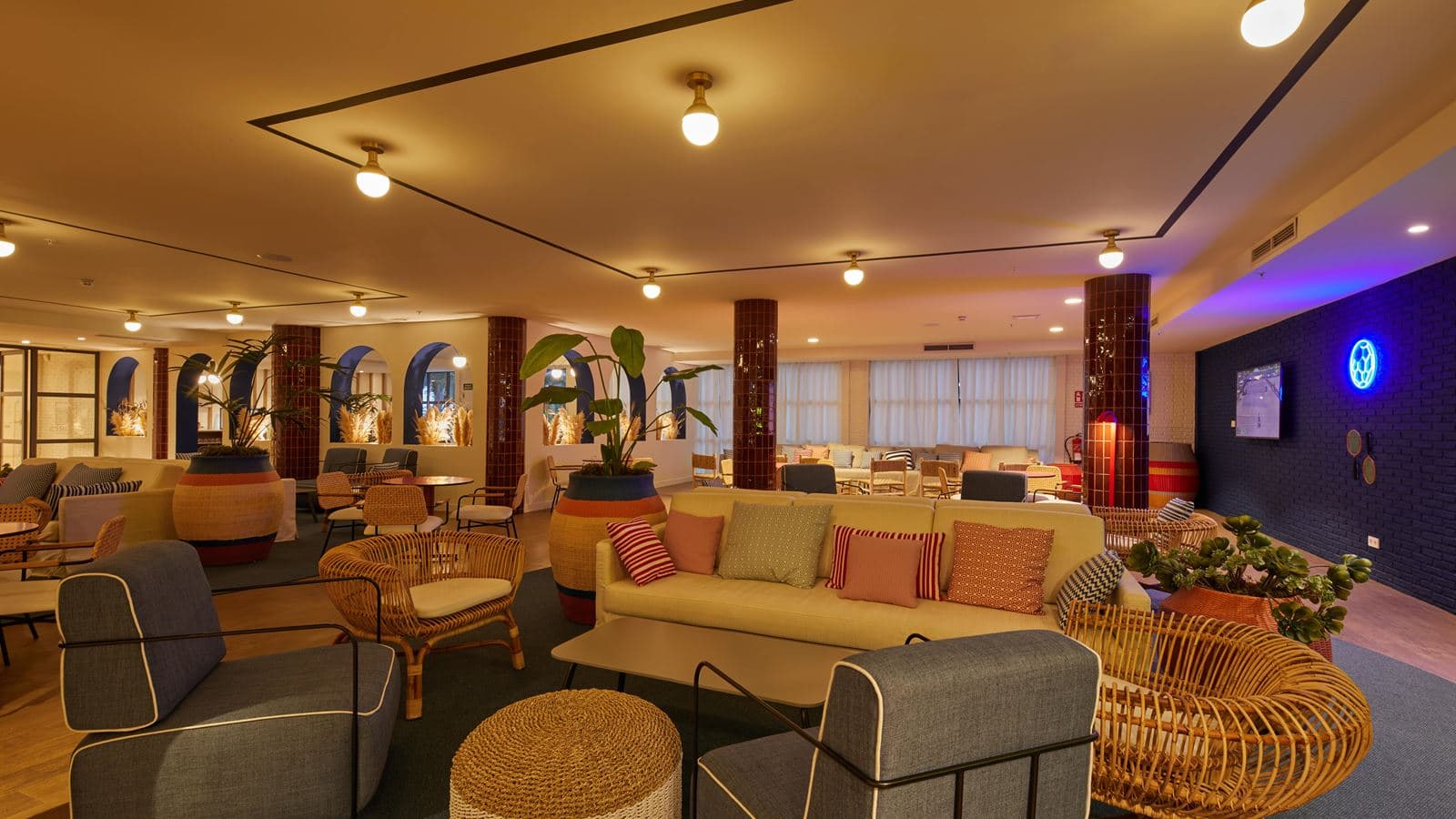 bars-snack-pool-bar