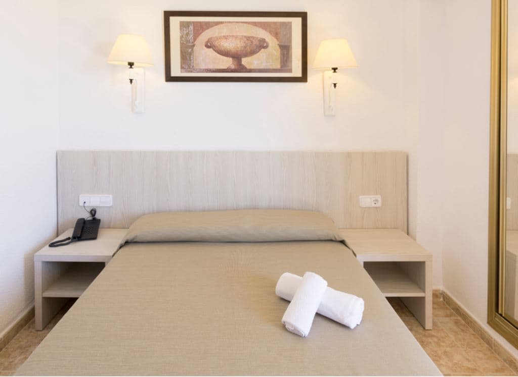 rooms-single-room