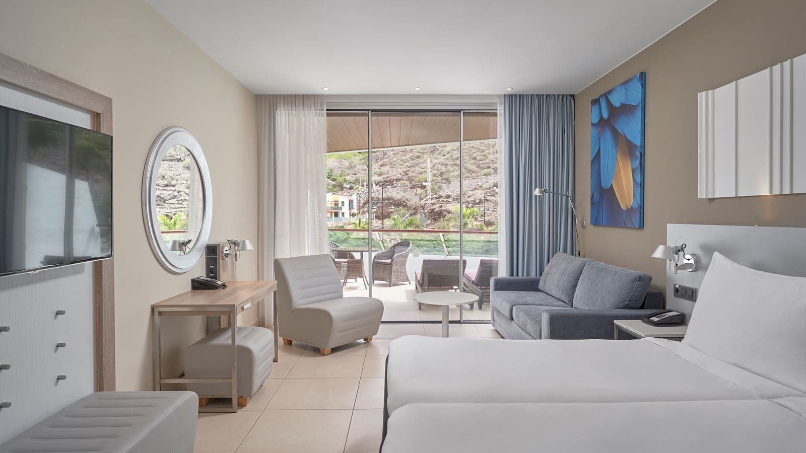 rooms-guest-double-room-mountain-view-balcony-or-terrace