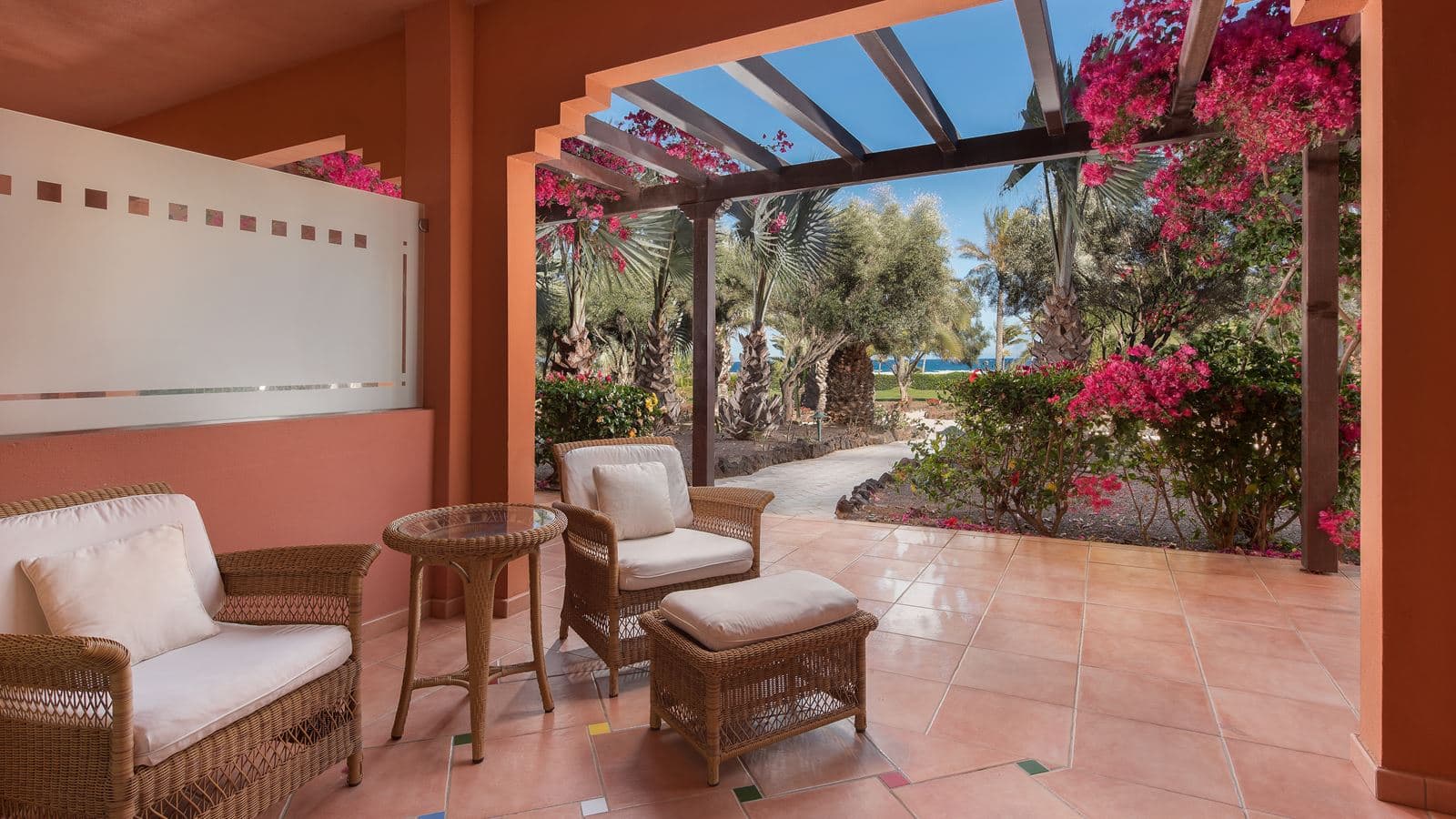 rooms-double-deluxe-sea-view-balcony-or-terrace