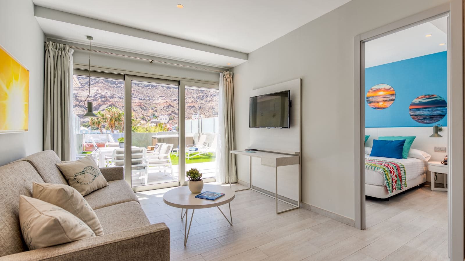 rooms-app2-holiday-home-two-bedrooms-superior-with-private-jacuzzi-with-terrace