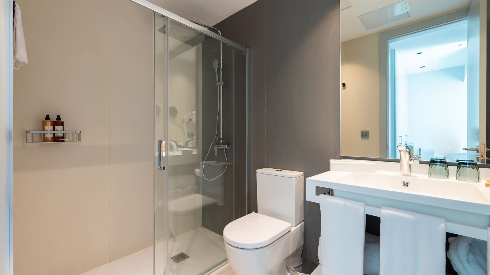 rooms-app2b2-holiday-home-two-bedrooms-duplex-with-private-jacuzzi-with-balcony-and-terrace