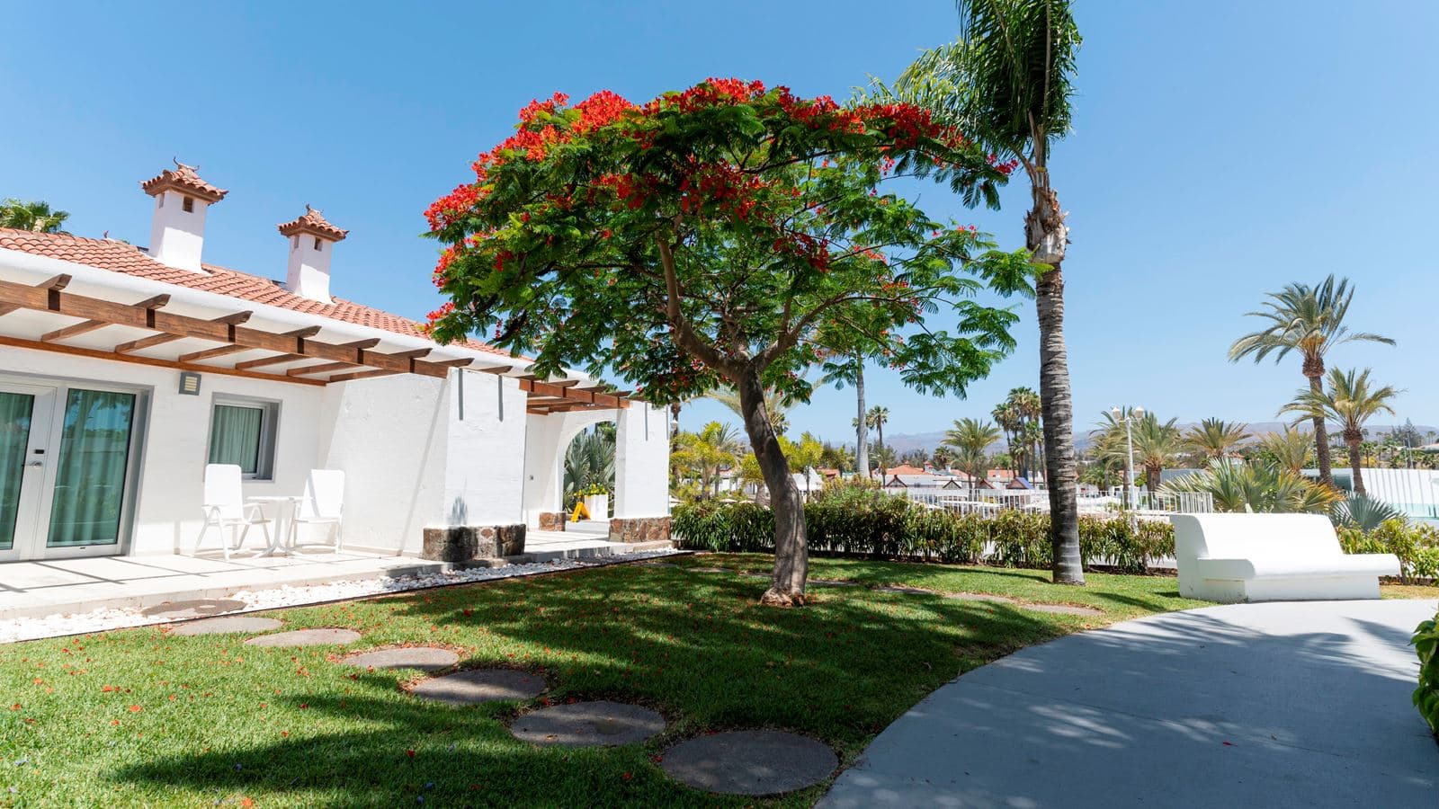 rooms-suite-garden-view-sgv