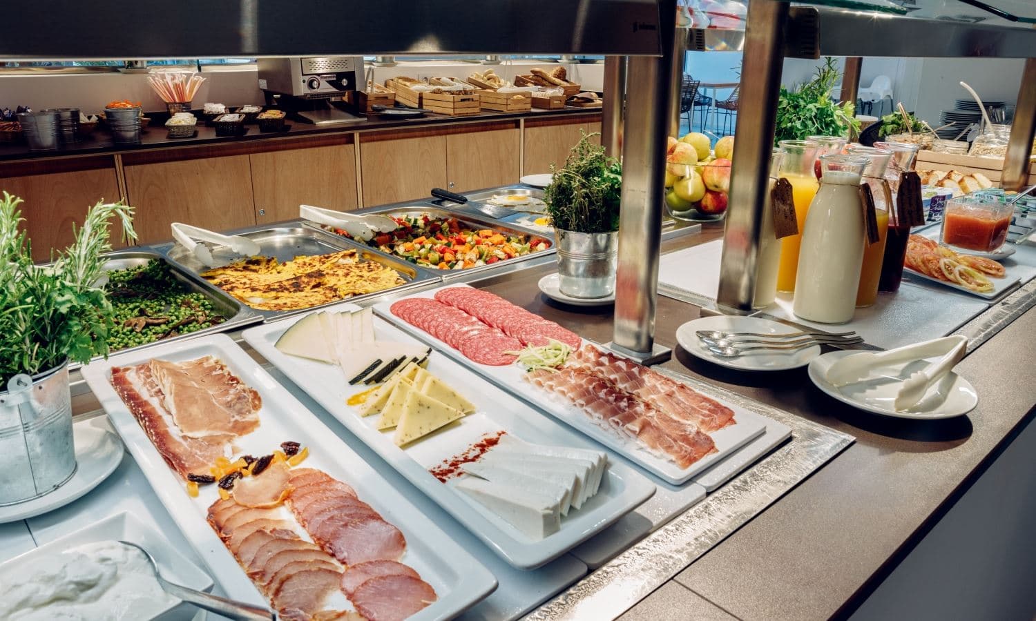 restaurants-restaurant