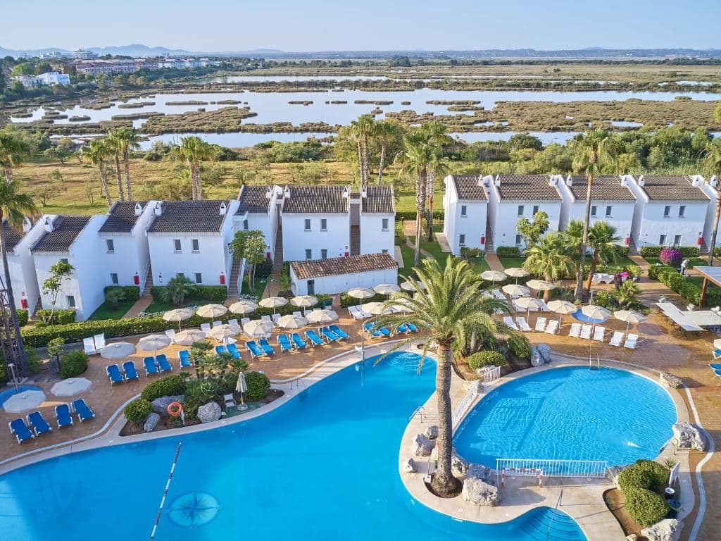 pools-outdoor-pool