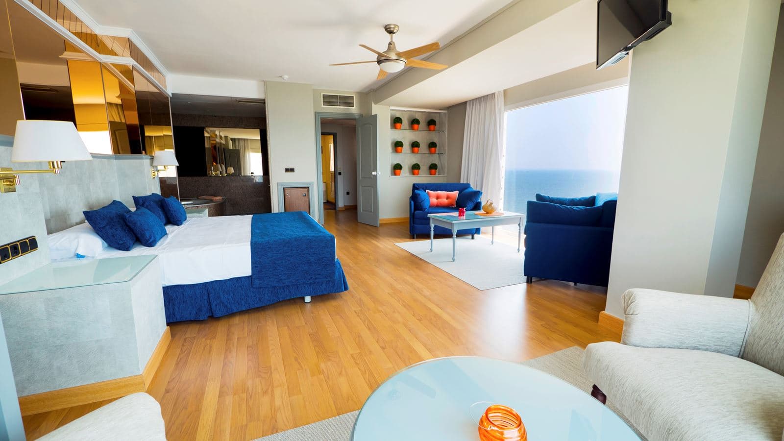 rooms-suite-junior-balcony-or-terrace
