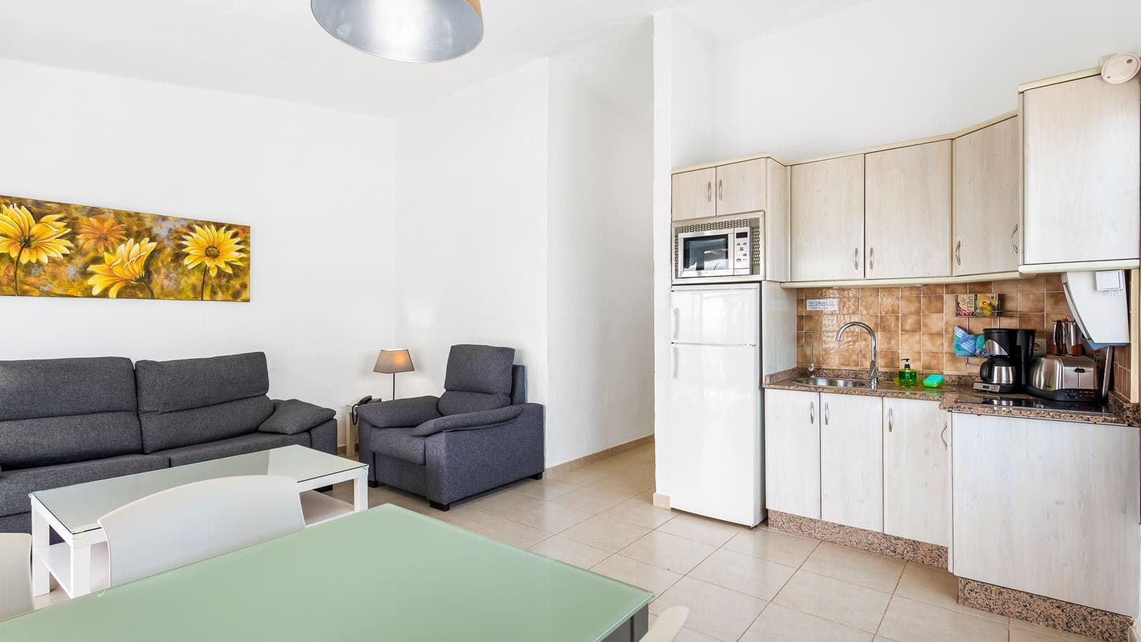 rooms-1-bedroom-apartment-with-balcony