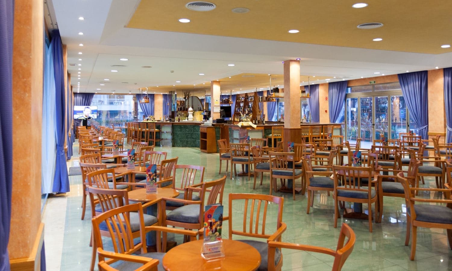 bars-okun-bar