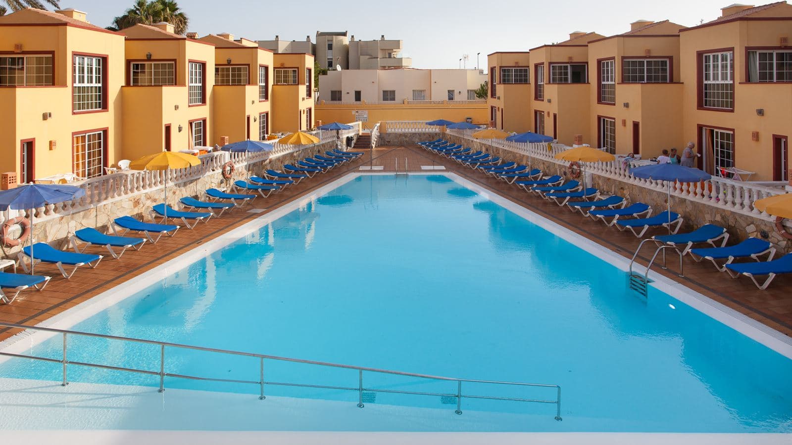 pools-outdoor-pool