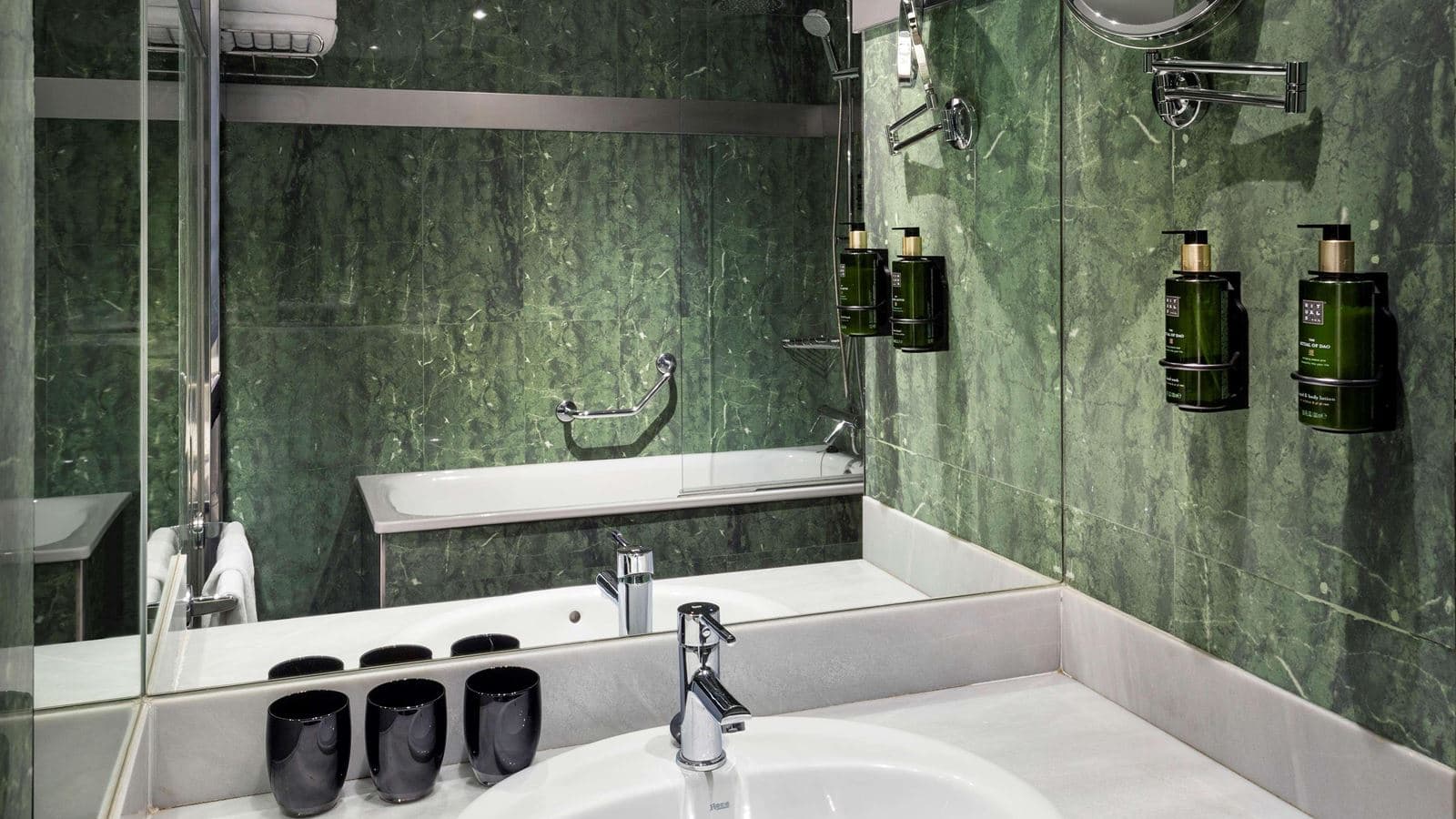 rooms-double-or-twin-classic