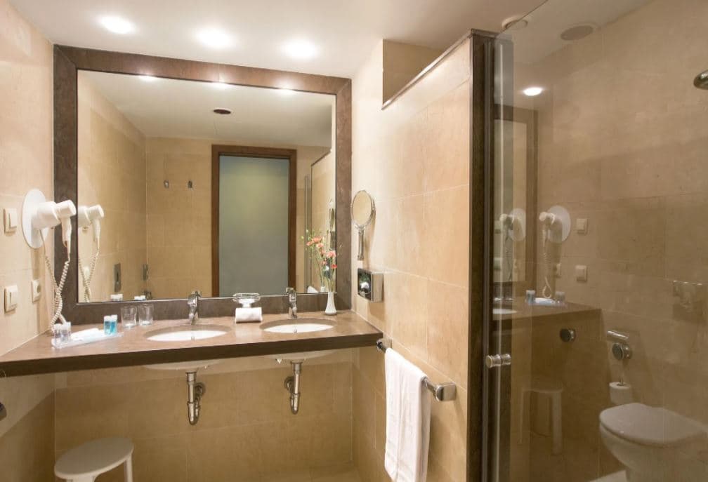 rooms-double-or-twin-standard