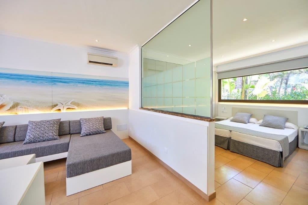 rooms-a1--apartment-standard-balcony-or-terrace