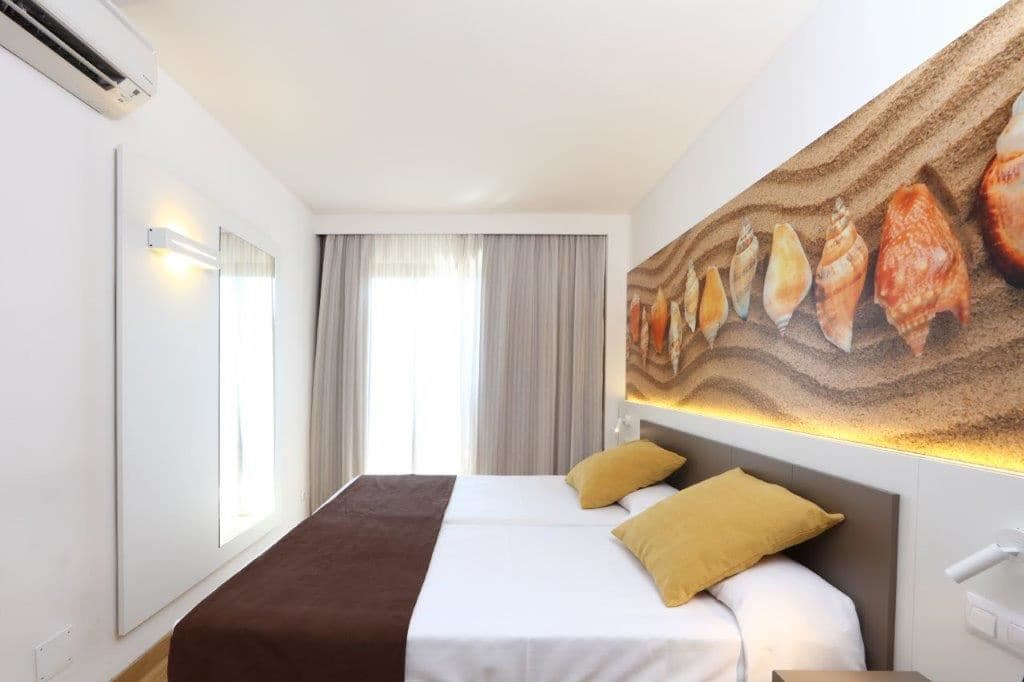 rooms-a1--apartment-standard-balcony-or-terrace