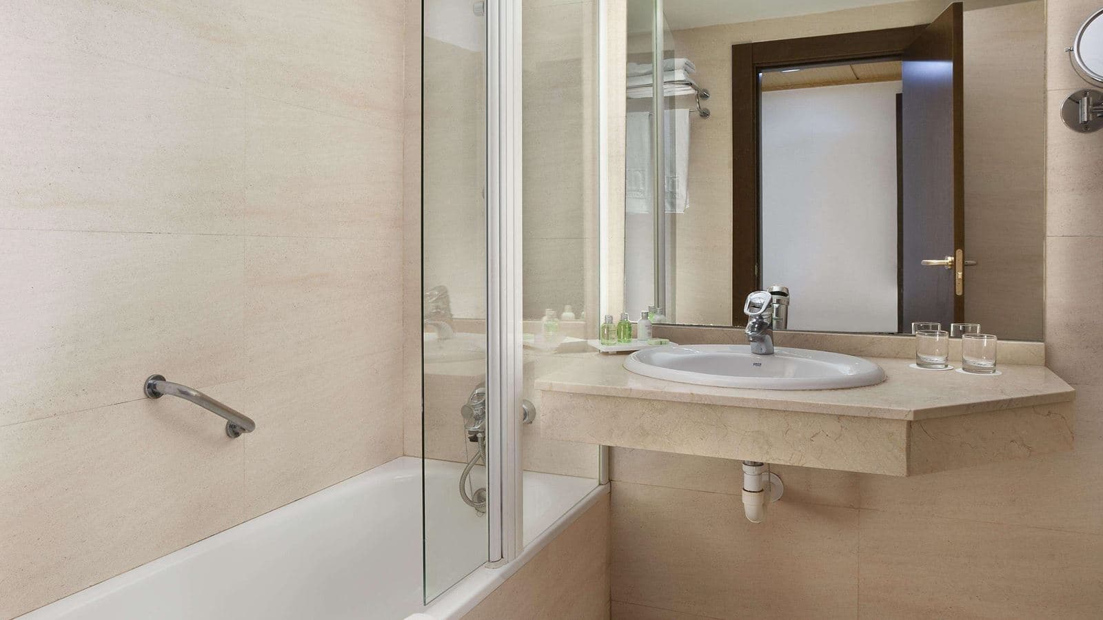 rooms-double-with-views