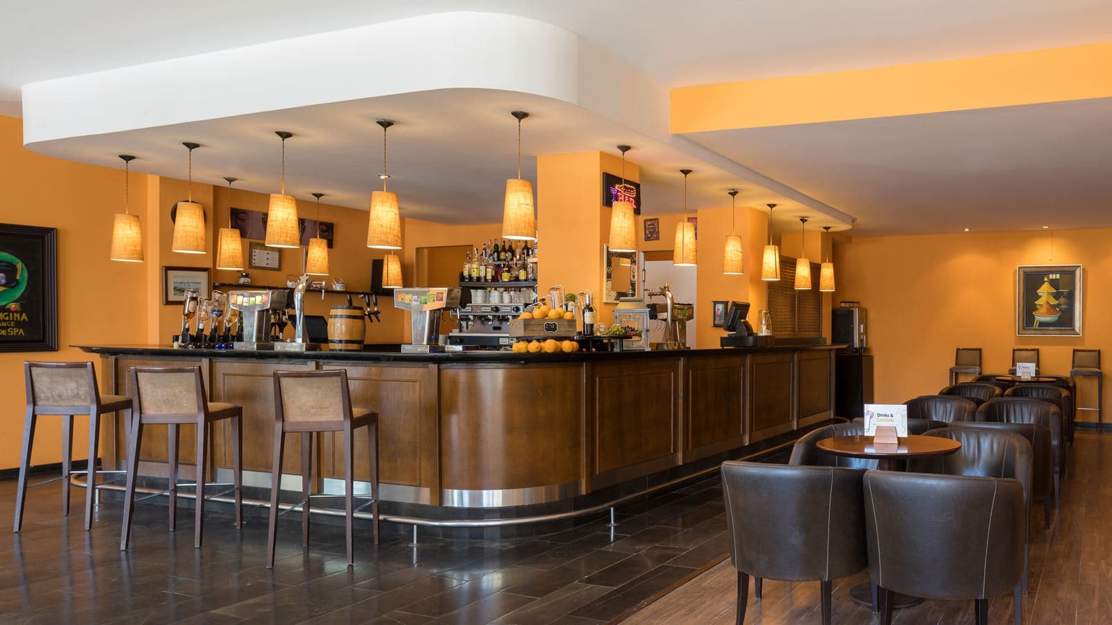 bars-main-bar