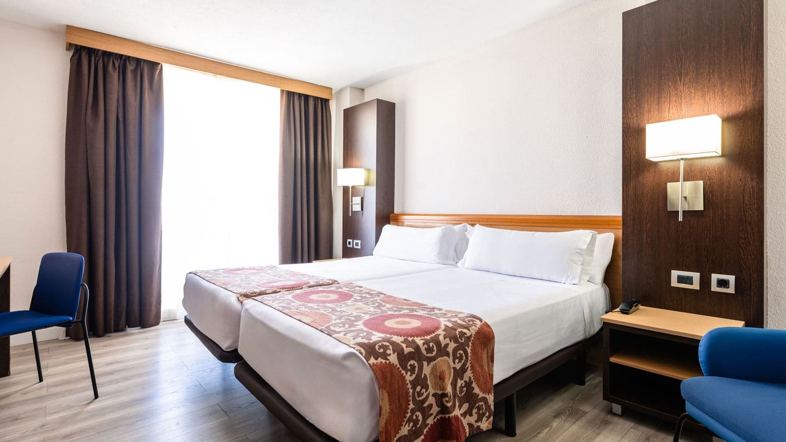 rooms-premium-room