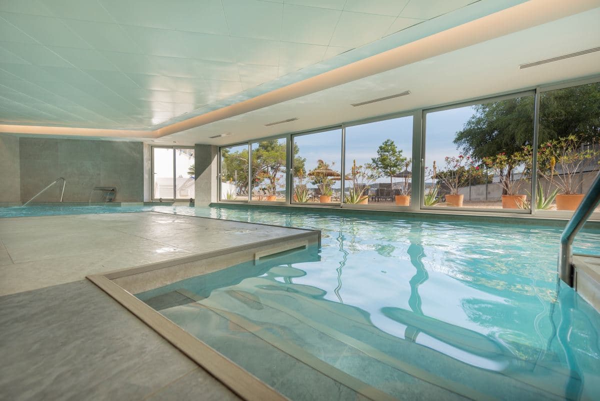 pools-indoor-pool