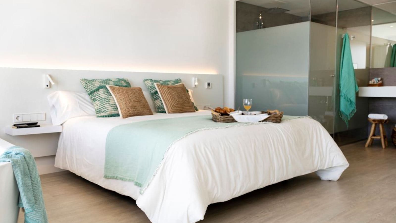 rooms-suite-sea-view