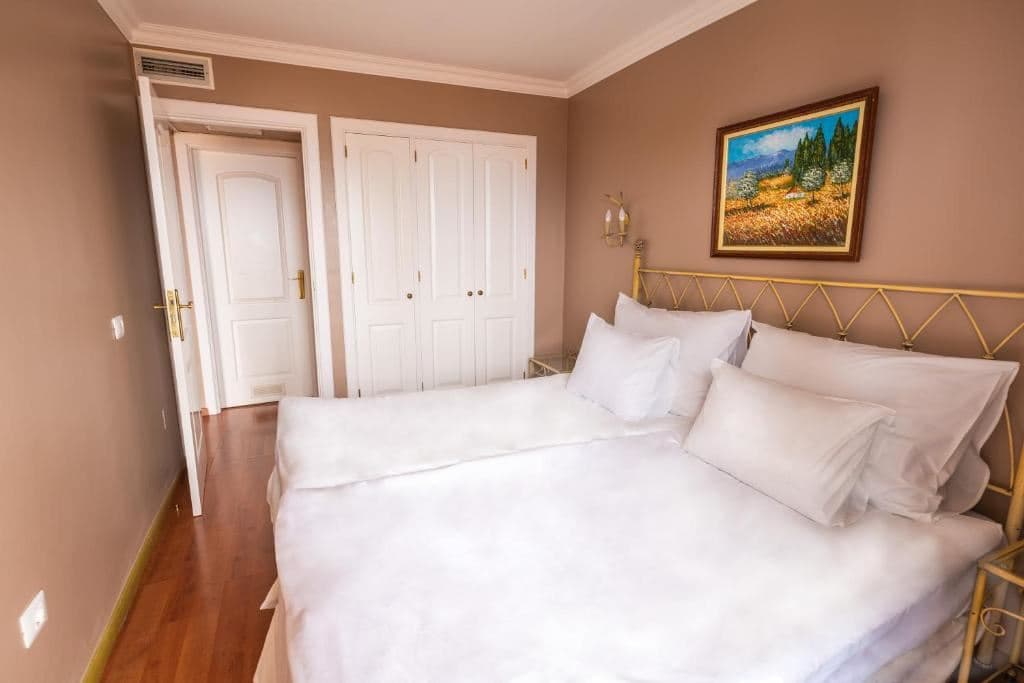 rooms-bungalow-1-dormitory-balcony-or-terrace-ba1vtp