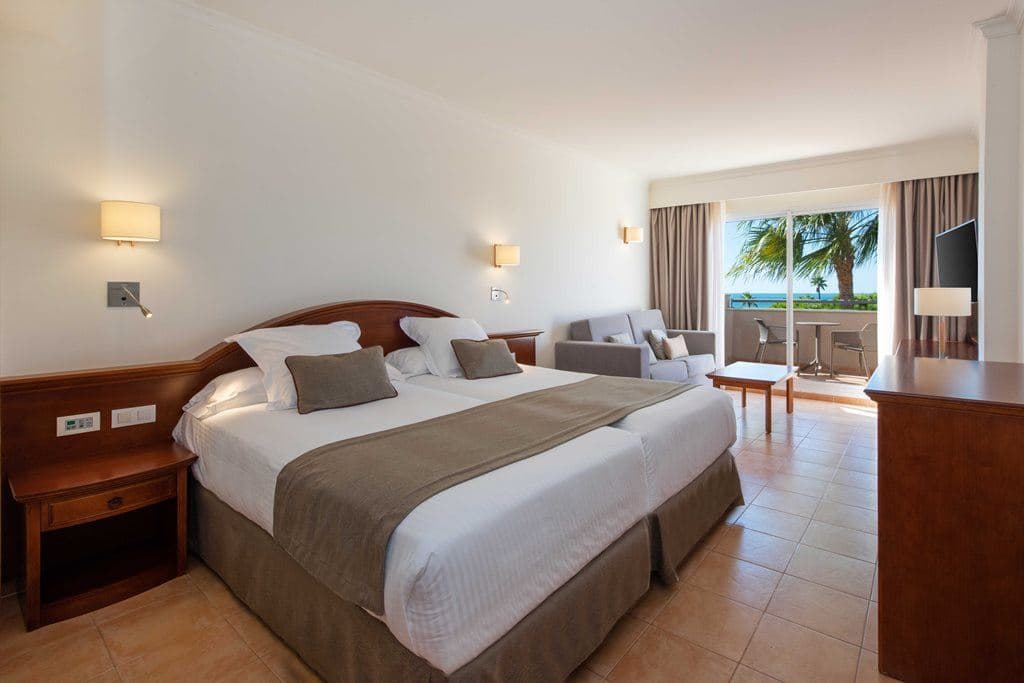 rooms-dl-twin-superior-lateral-sea-view