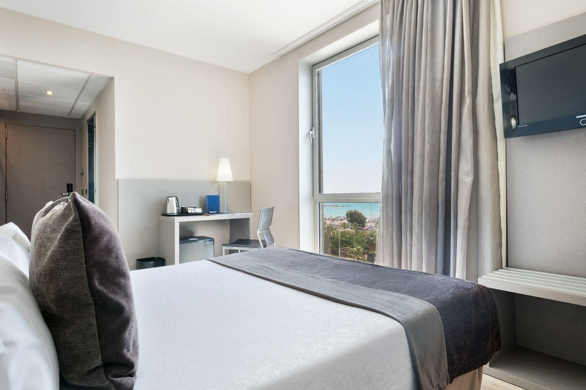 rooms-standard-room