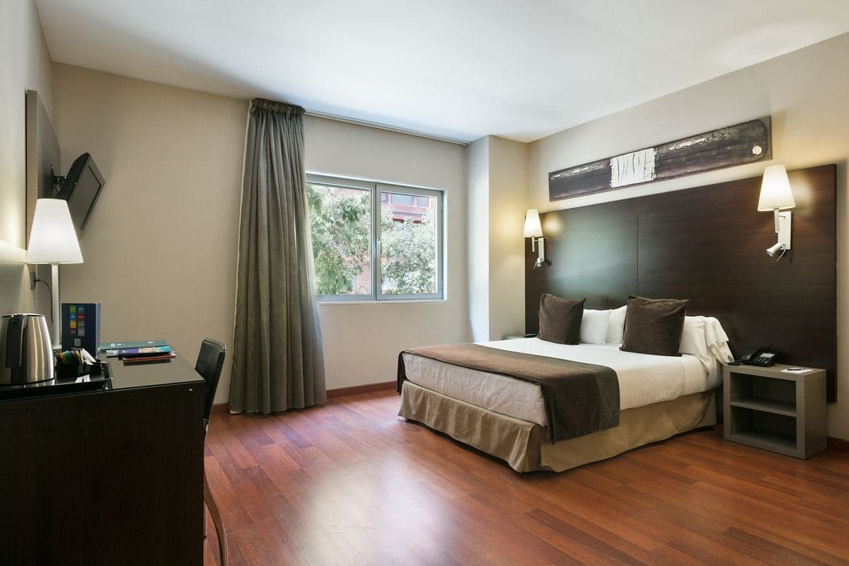rooms-standard-room