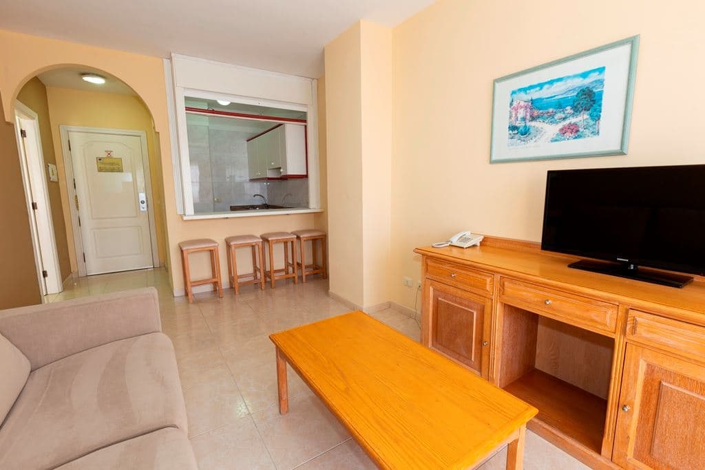 rooms-apartment-standard-balcony-or-terrace
