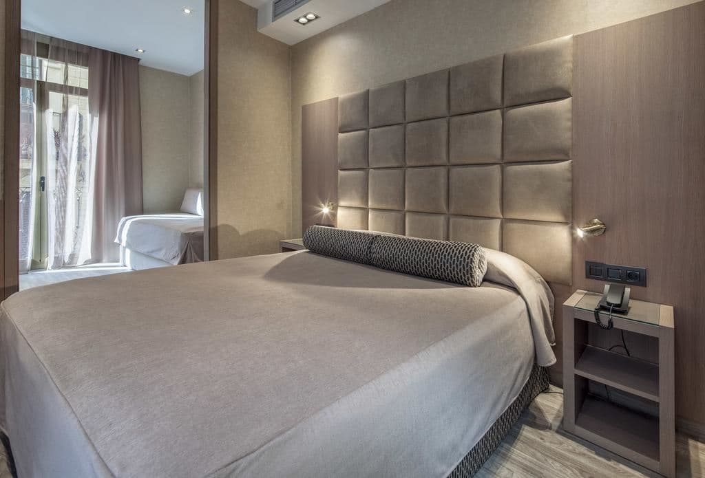 rooms-standard-room