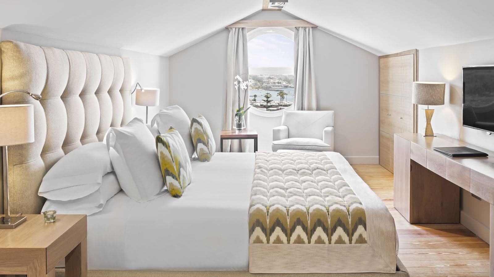 rooms-connection-rooms-sea-view-balcony-or-terrace